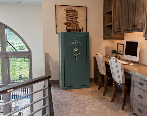 Сейф Liberty Colonial 23GNT-BR